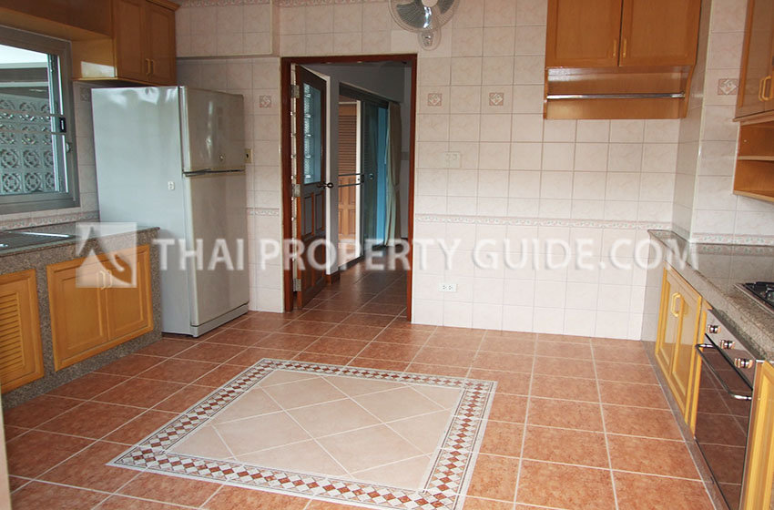 House with Shared Pool in Sukhumvit 